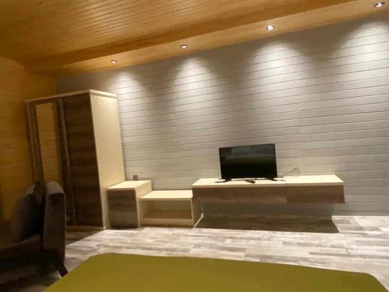 Club Sun Village Deluxe oda TV ünitesi ve dolap