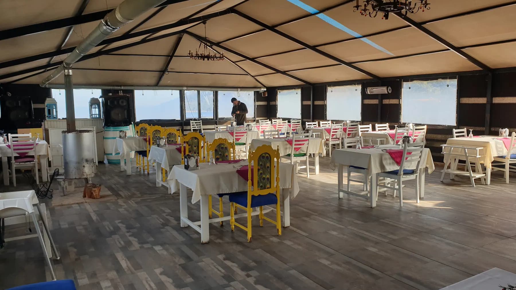 Club Sun Village kapalı teras restoran